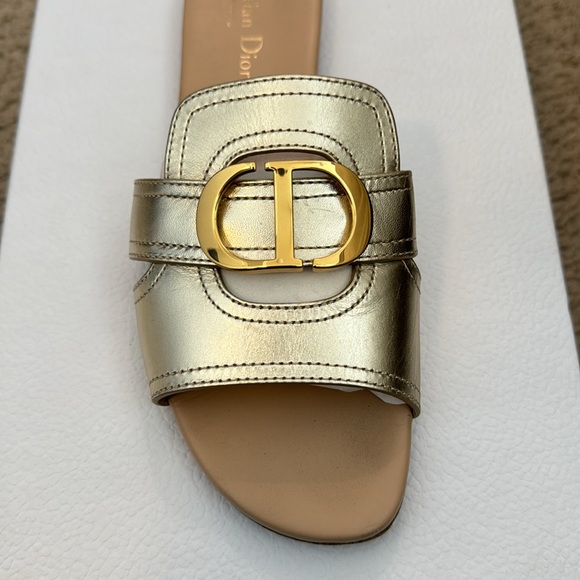 Dior Flat Or 30 Montaigne Slide - Picture 11 of 17